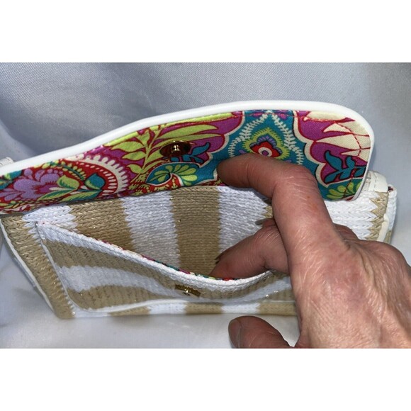 Vera Bradley Striped Wristlet in Natural Stripe With Metallic Threading NWT - Picture 4 of 9